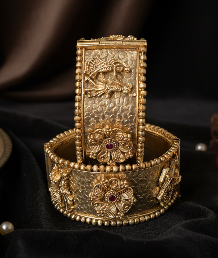 Rajwada-Inspired 18K Gold-Plated Royal Bangle Set