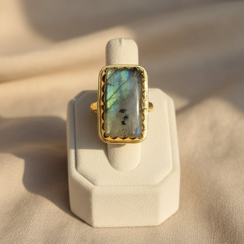 Ríona Statement Ring