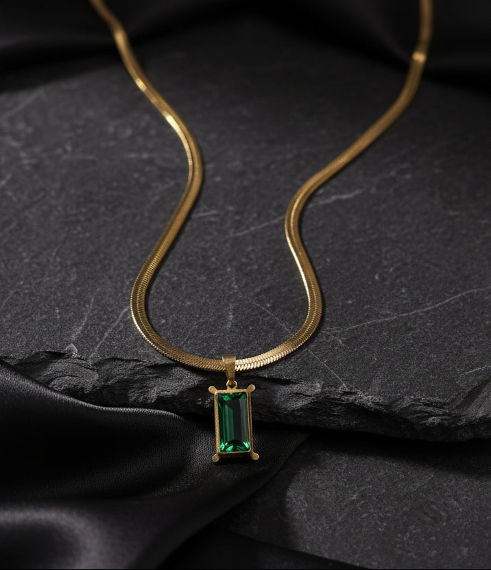 Gold-Plated Minimal Green Stone Necklace